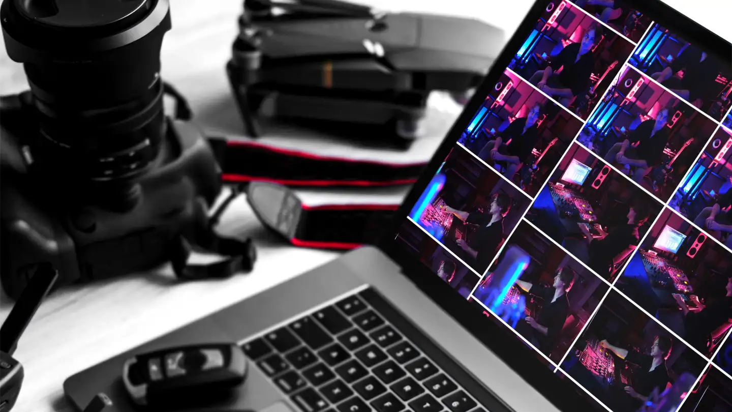 Photo mockup on laptop